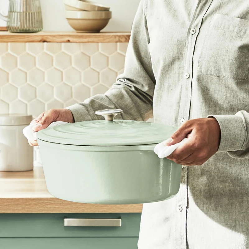 Tefal Lov Ovaler Bräter, Schmortopf, Kochtopf, Induktionsgeeignet, Gusseisen, Hellgrün, 34 cm, E25806