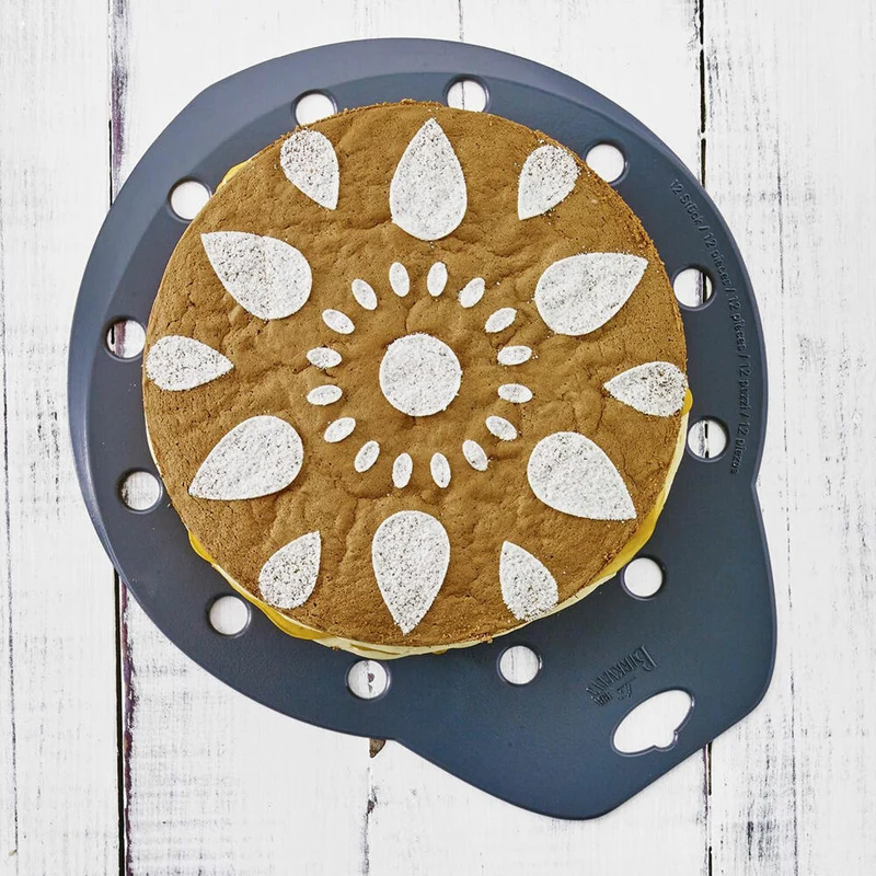 Birkmann Easy Baking Tortenretter & Deko-Schablone, Torten Retter, Kuchenschablone, Backzubehör, Kunststoff, 28 cm, 429338