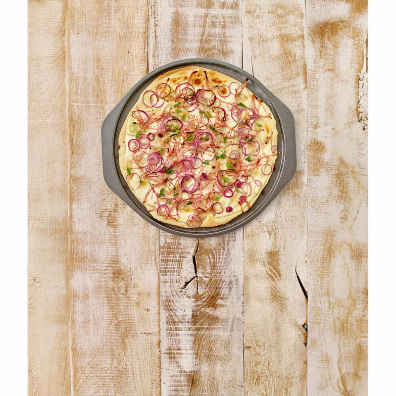 Birkmann Laib & Seele Flammkuchenblech, Perforiert, Pizzablech, Backblech, Flammkuchen Blech, Karbonstahl, Ø 32 cm, 210431