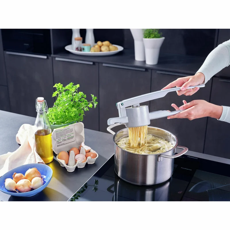 Leifheit Kartoffel- und Spätzlepresse, Kartoffelpresse, Spätzle Presse, Küchenpresse, Alu-Druckguss, 03242