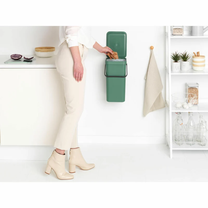 Brabantia Abfallbehälter Sort & Go, Abfalleimer, Mülleimer, Müllbehälter, Kunststoff, Fir Green, 16 L, 129827