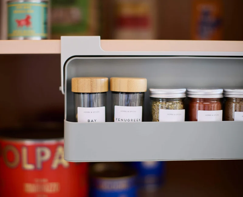 CupboardStore™ Unterregal für Gewürze aus recyceltem Plastik
