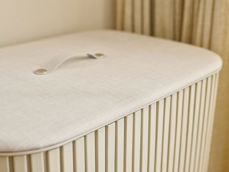 Tota Trio Luxe 90L Wäschetrennkorb mit drei Fächern mit naturfarbenem Bambus-Finish