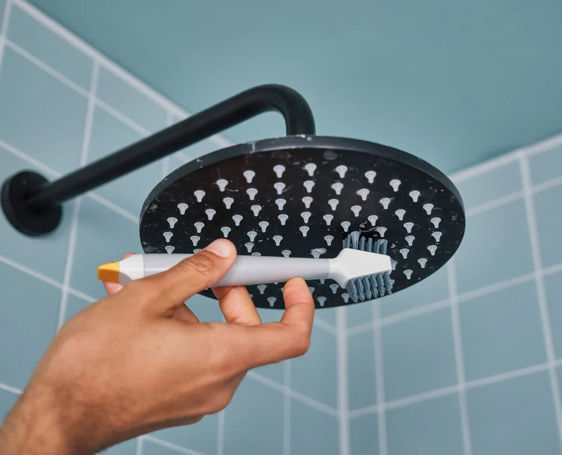 CleanTech™ 3-in-1 Kleine Reinigungsbürste mit Griff