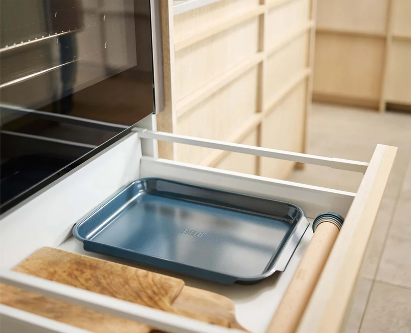 Nest™ Bake – Großes Backblech mit Antihaftbeschichtung, in Blau