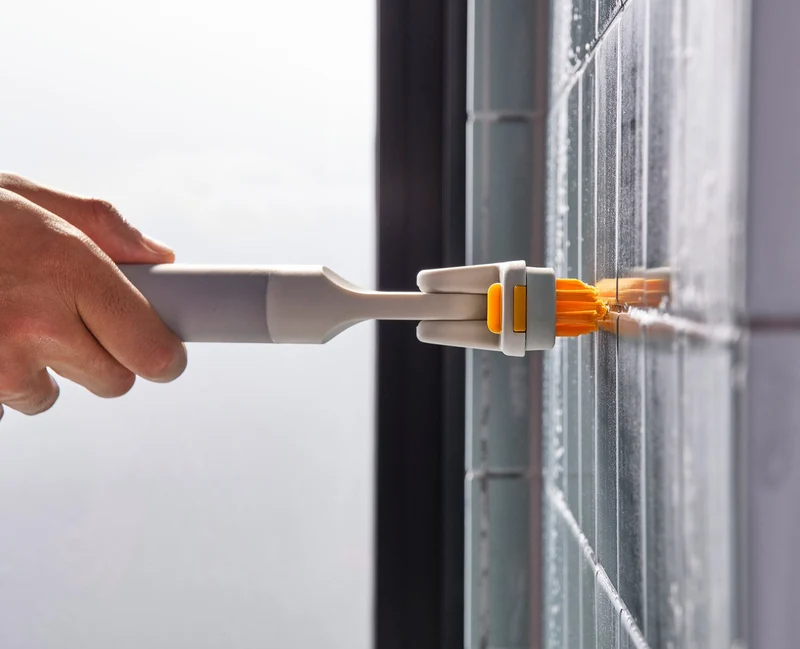 CleanTech™ Bürstenset mit Scheuerbürste und Fliesenbürste