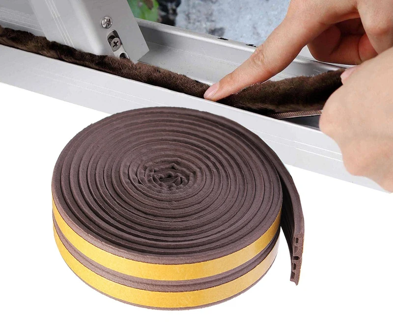 Parafreddo per porte e finestre in gomma Cardinale 9 mm x 6 mt - bianco