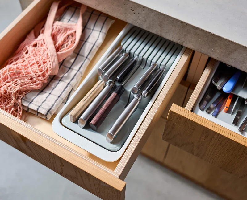 DrawerStore™ Set kompakte Messeraufbewahrung und Besteckkasten aus recyceltem Plastik
