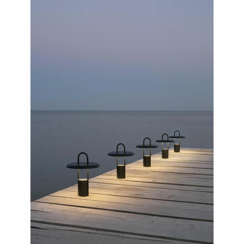 Stelton LED-Leuchte Pier Black, drahtlos, Ladung via USB, Eisen, Kunststoff, Schwarz, 25 cm, 614