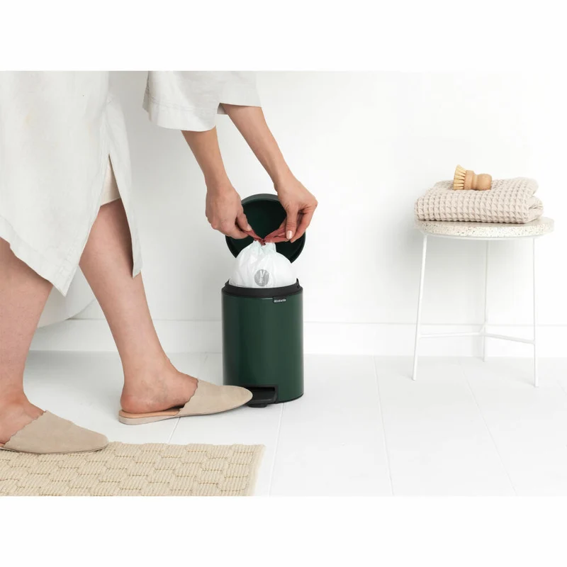 Brabantia Treteimer NewIcon, Kosmetikeimer, Mülleimer, Abfallbehälter, Stahl, Pine Green, 3 L, 304002