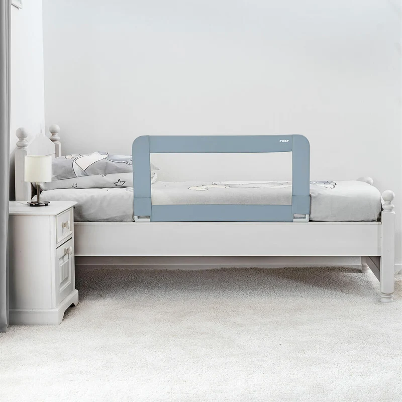 reer Sleep n Keep Bettgitter, Rausfallschutz für Bett, Schutzgitter, Blaugrau Länge 100 cm, 45101